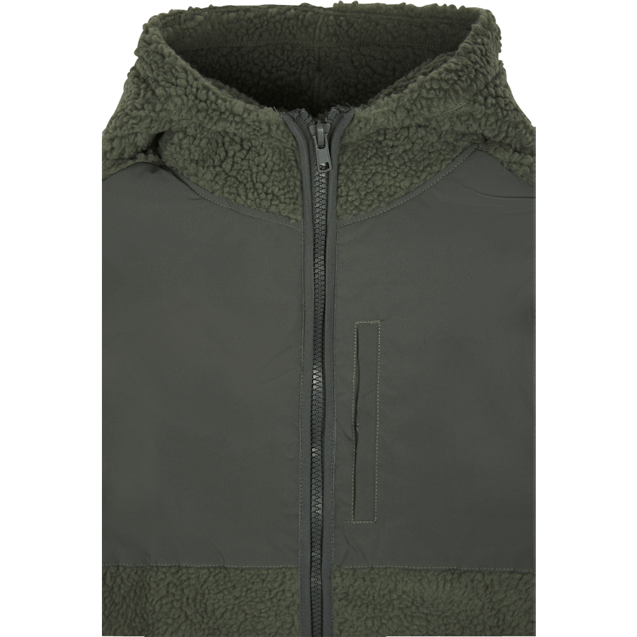 Studio Total Recycled Pile Hood Forest