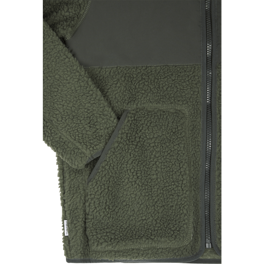 Studio Total Recycled Pile Hood Forest