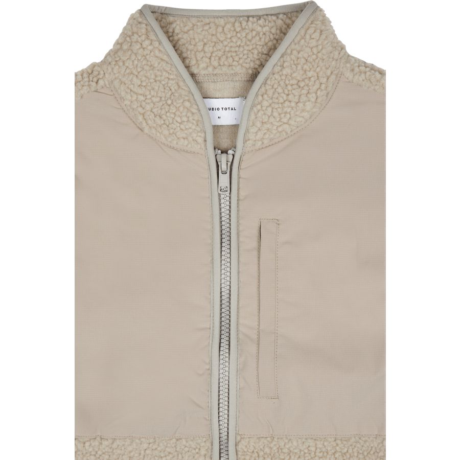 Studio Total Recycled Pile Jacket Kitt